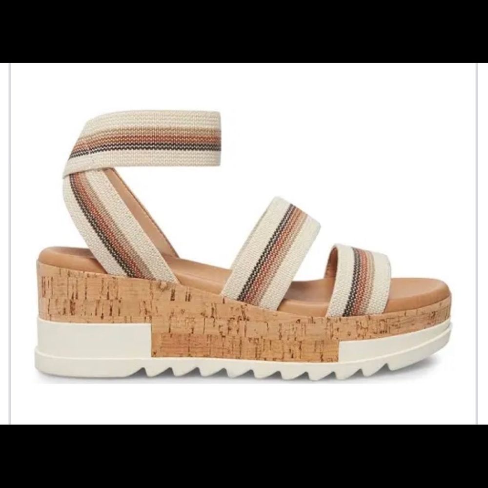 Steve Madden Bandi beige platform heels